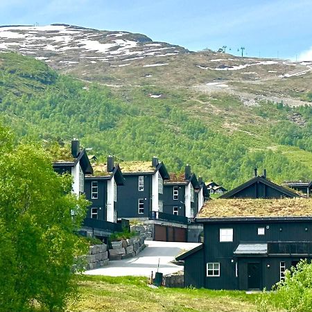 Lovise Mountain Apartment Stranda  Extérieur photo
