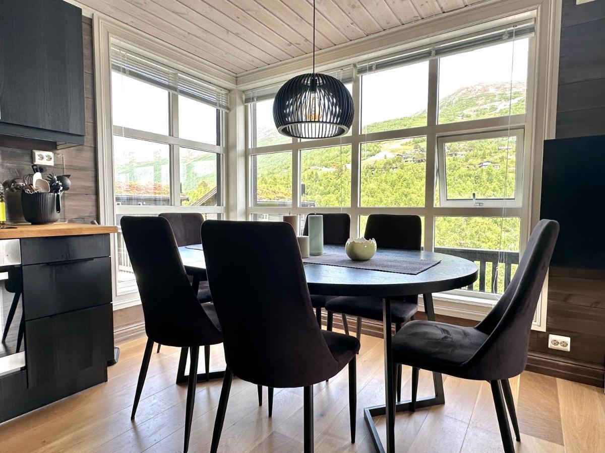 Lovise Mountain Apartment Stranda  Extérieur photo